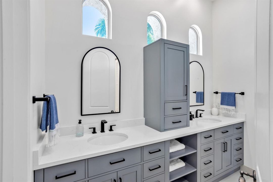 BATHROOM_2_EB