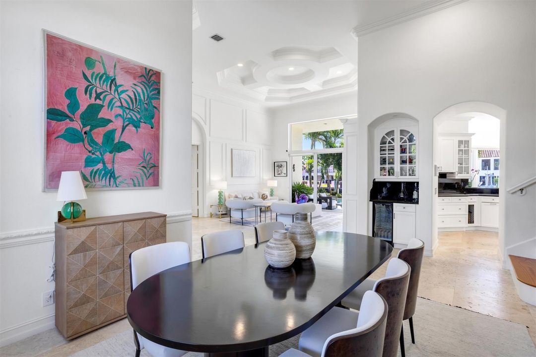 DINING_LOOKING_IN_EB