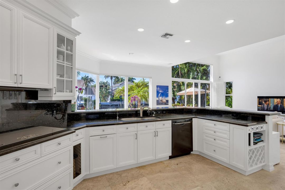 KITCHEN_LOOKING_OUT_EB