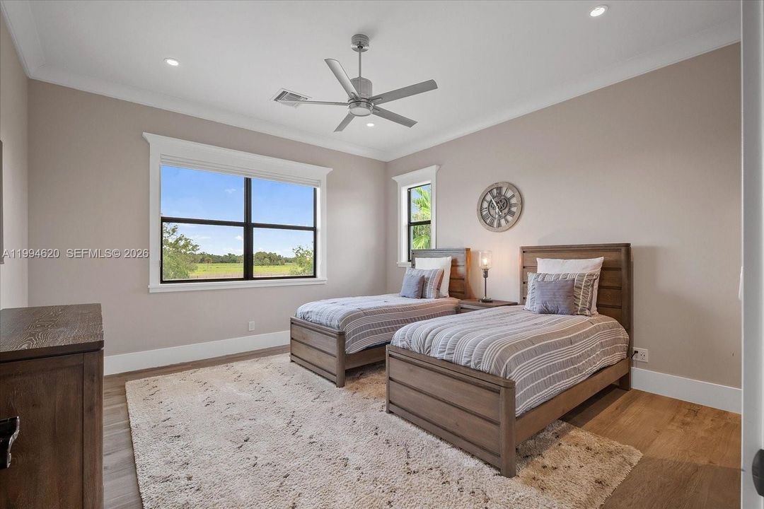 For Sale: $26,495,000 (6 beds, 6 baths, 11189 Square Feet)
