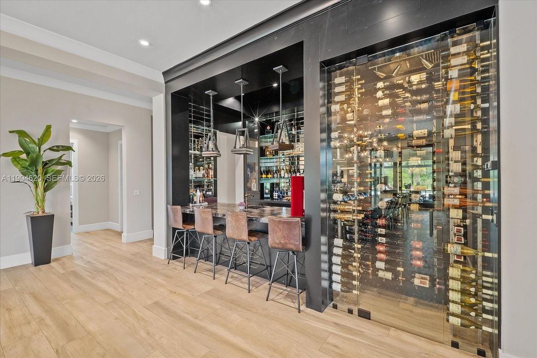 For Sale: $26,495,000 (6 beds, 6 baths, 11189 Square Feet)
