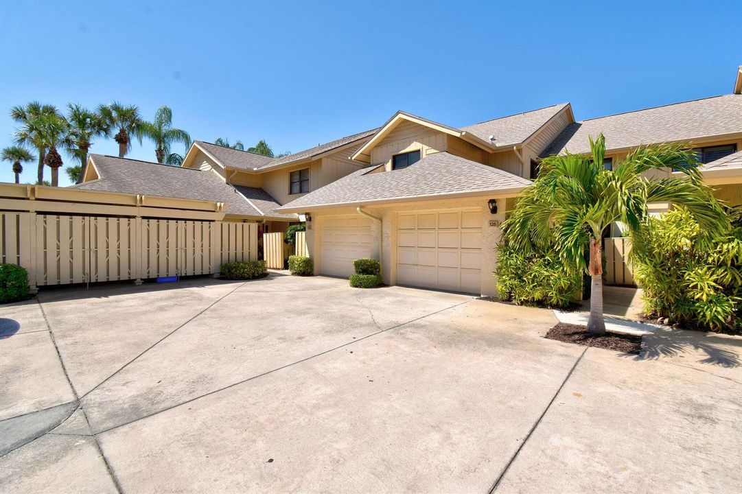 17081WaterbendDr#128(40)