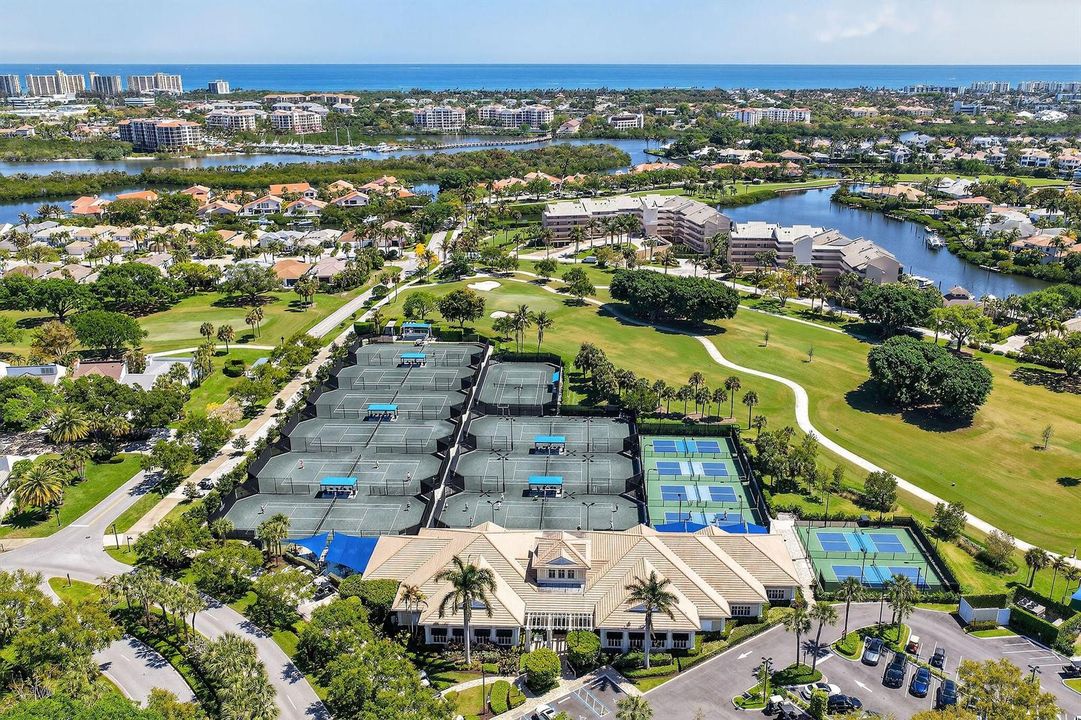 JLTennisCenter(5)