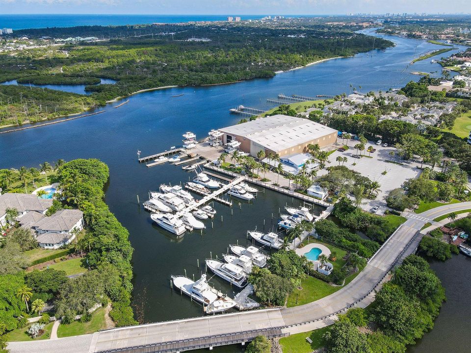 Jonathan'sLandingMarina(14)