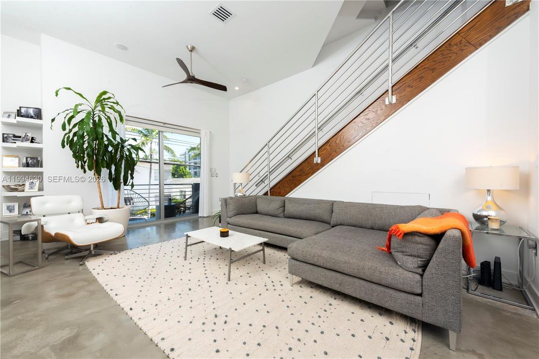 En Venta: $2,500,000 (3 camas, 3 baños, 1574 Pies cuadrados)