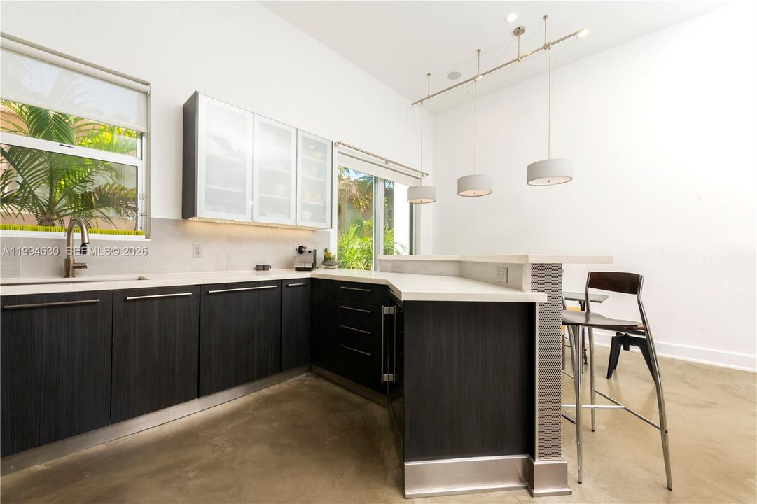 En Venta: $2,500,000 (3 camas, 3 baños, 1574 Pies cuadrados)