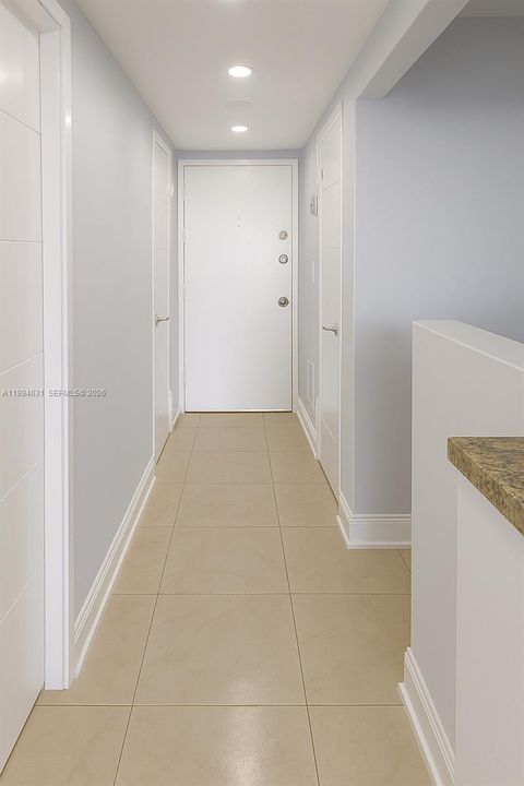 For Sale: $230,000 (0 beds, 1 baths, 577 Square Feet)