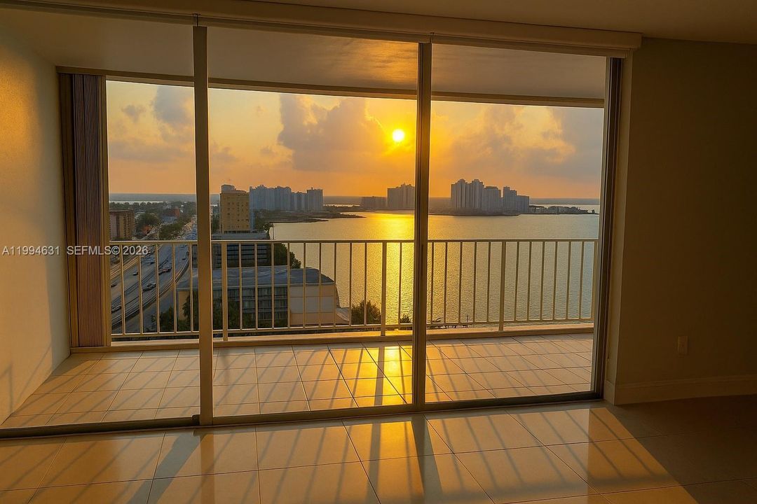 For Sale: $230,000 (0 beds, 1 baths, 577 Square Feet)