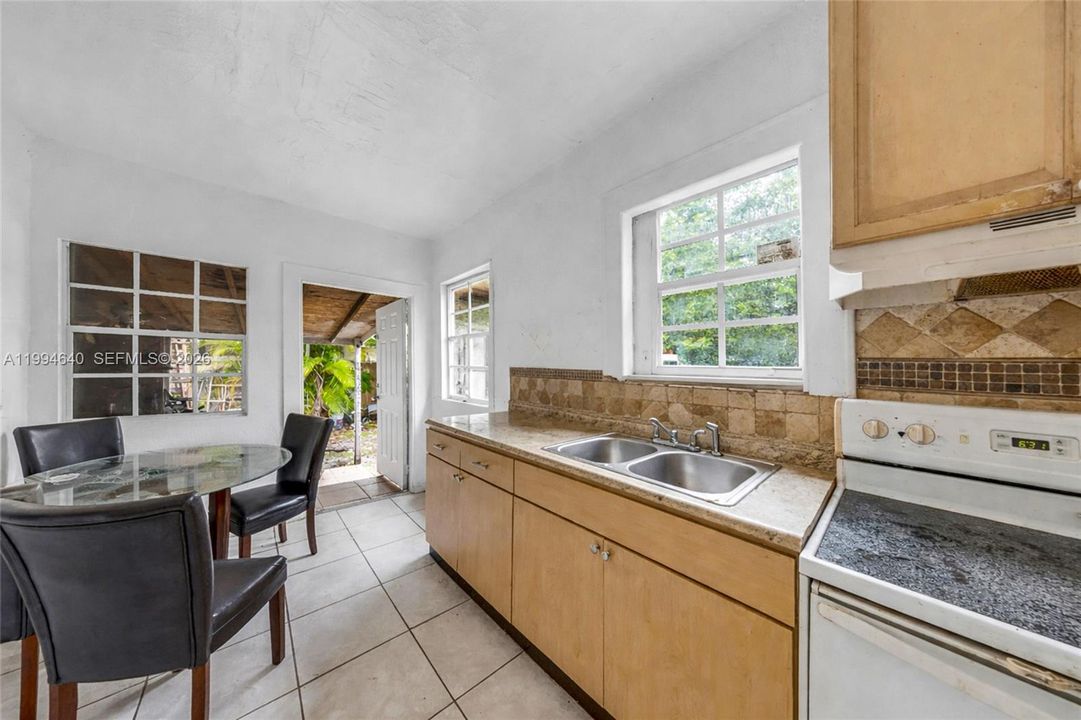 На продажу: $460,000 (0 спален, 0 ванн, 1521 Квадратных фут)