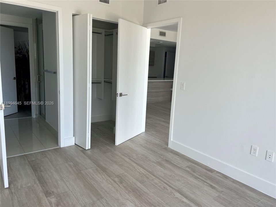 На продажу: $785,000 (2 спален, 2 ванн, 1081 Квадратных фут)