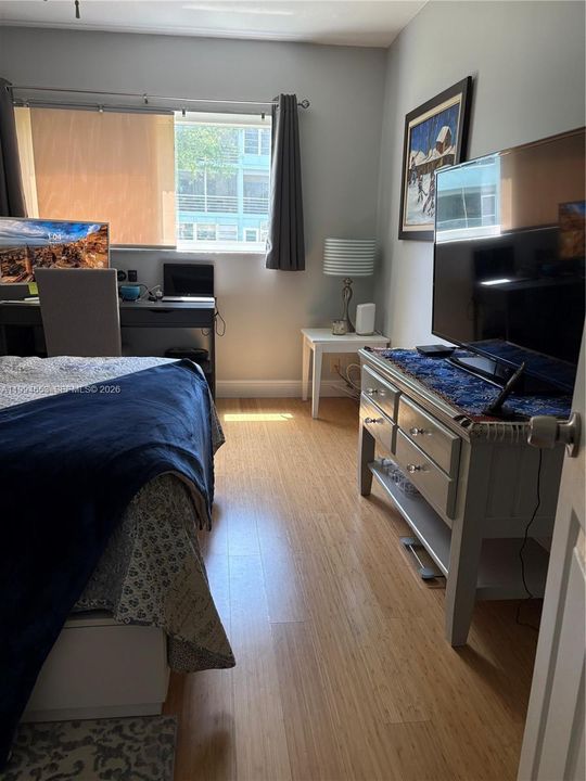На продажу: $129,900 (1 спален, 1 ванн, 652 Квадратных фут)