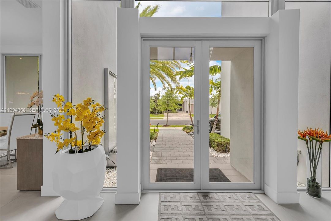 En Venta: $2,900,000 (5 camas, 5 baños, 3810 Pies cuadrados)