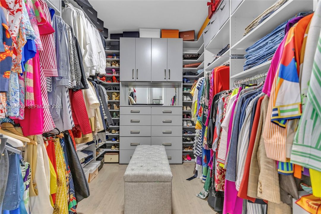 En Venta: $2,900,000 (5 camas, 5 baños, 3810 Pies cuadrados)