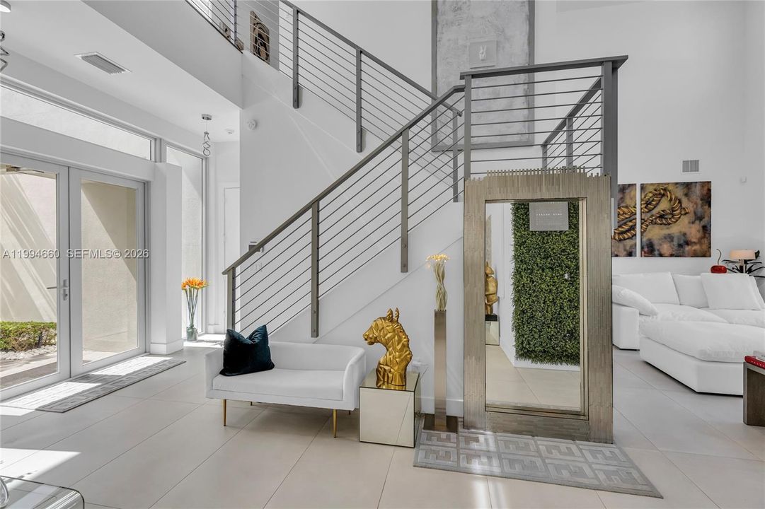 En Venta: $2,900,000 (5 camas, 5 baños, 3810 Pies cuadrados)