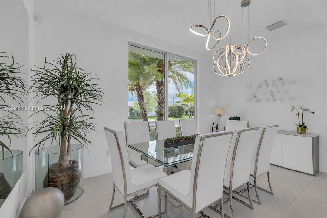 En Venta: $2,900,000 (5 camas, 5 baños, 3810 Pies cuadrados)
