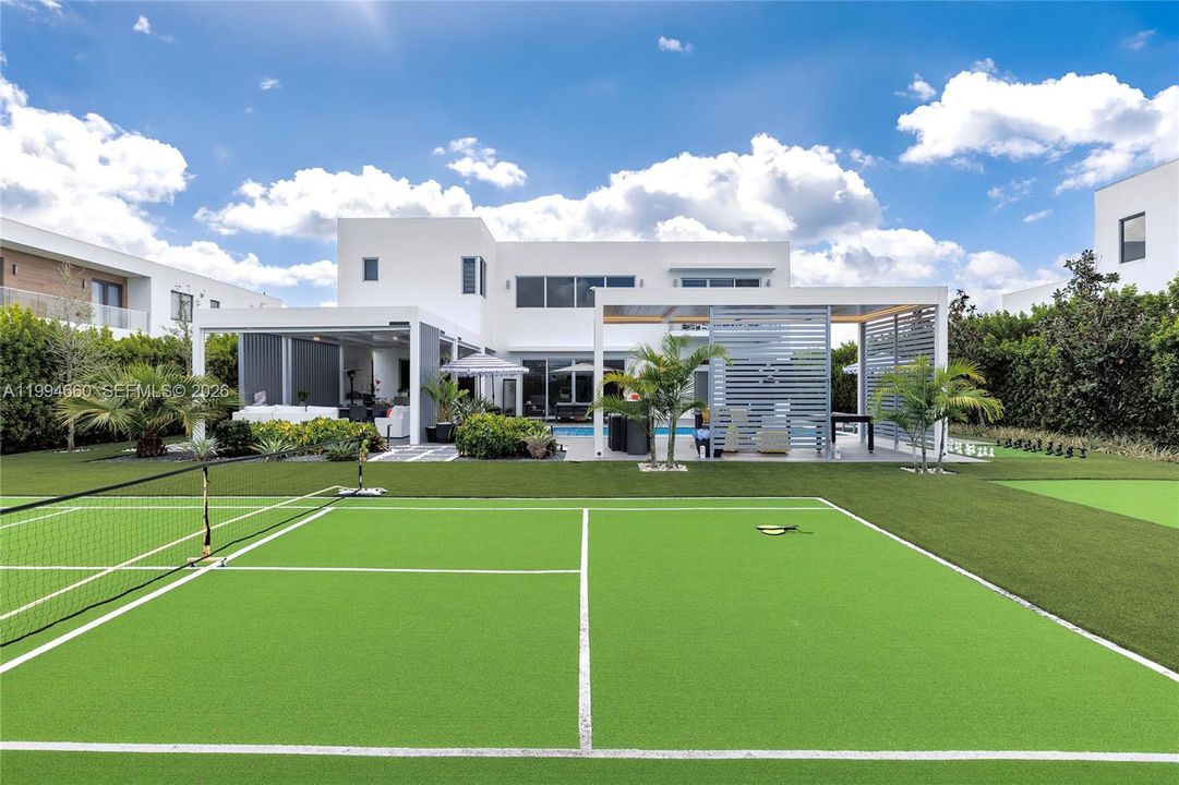 En Venta: $2,900,000 (5 camas, 5 baños, 3810 Pies cuadrados)