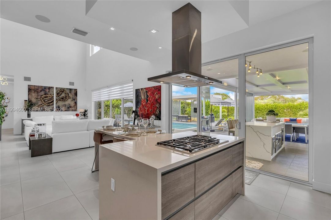 En Venta: $2,900,000 (5 camas, 5 baños, 3810 Pies cuadrados)