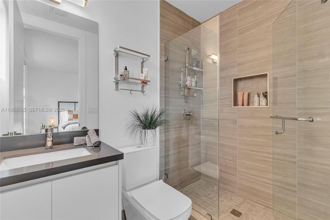 En Venta: $2,900,000 (5 camas, 5 baños, 3810 Pies cuadrados)