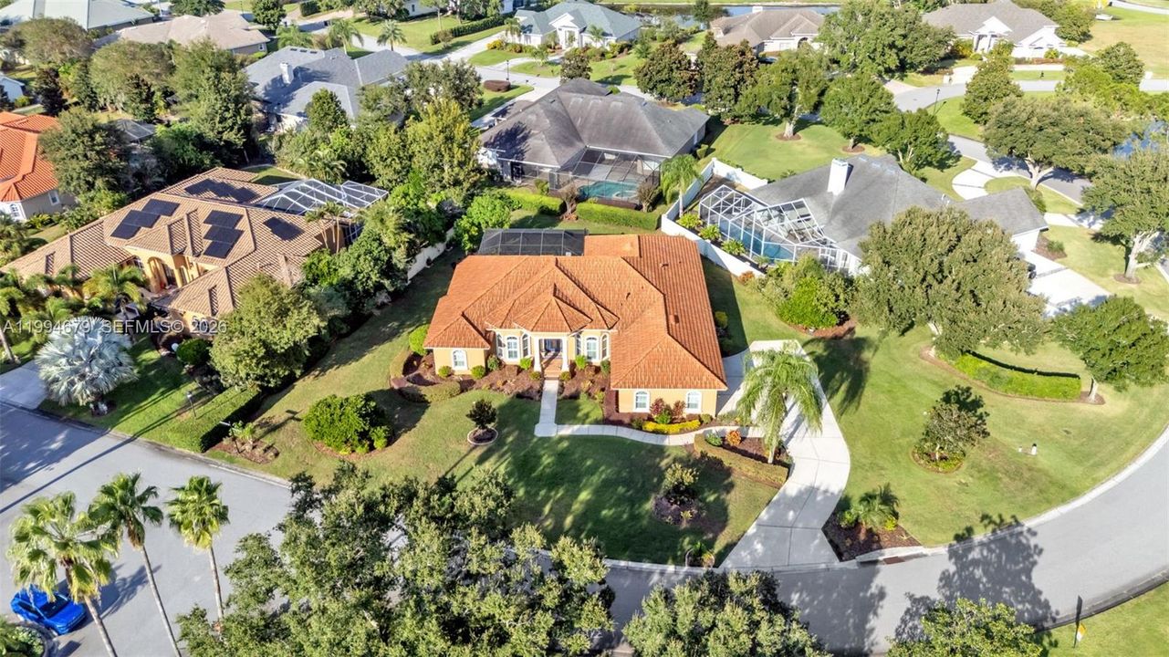 For Sale: $720,000 (4 beds, 4 baths, 2961 Square Feet)