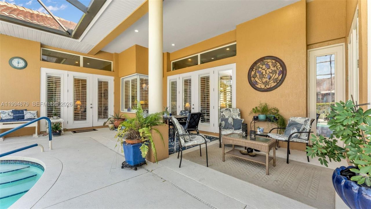 For Sale: $720,000 (4 beds, 4 baths, 2961 Square Feet)