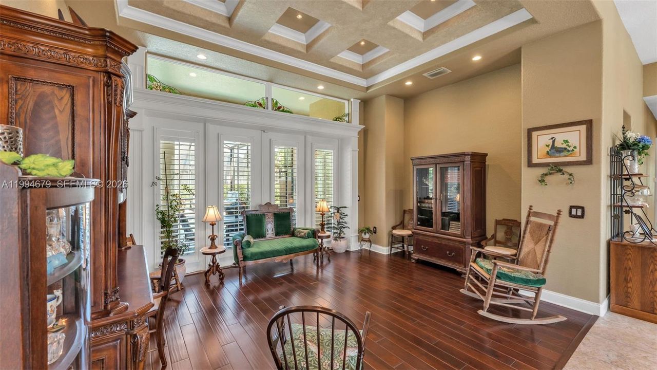 For Sale: $720,000 (4 beds, 4 baths, 2961 Square Feet)