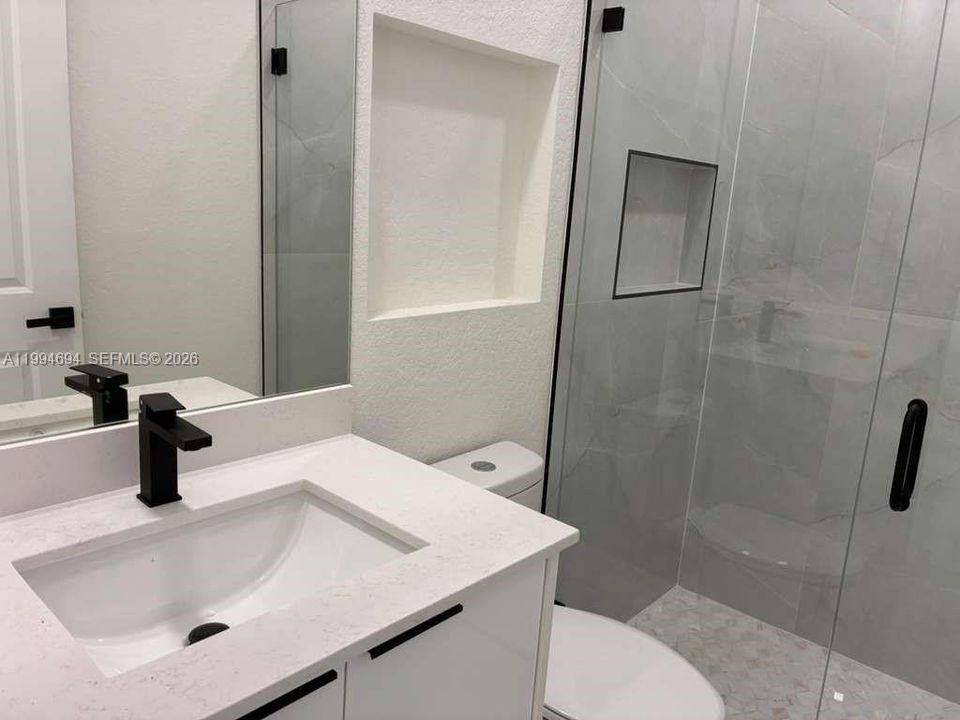 For Sale: $349,900 (3 beds, 2 baths, 1571 Square Feet)