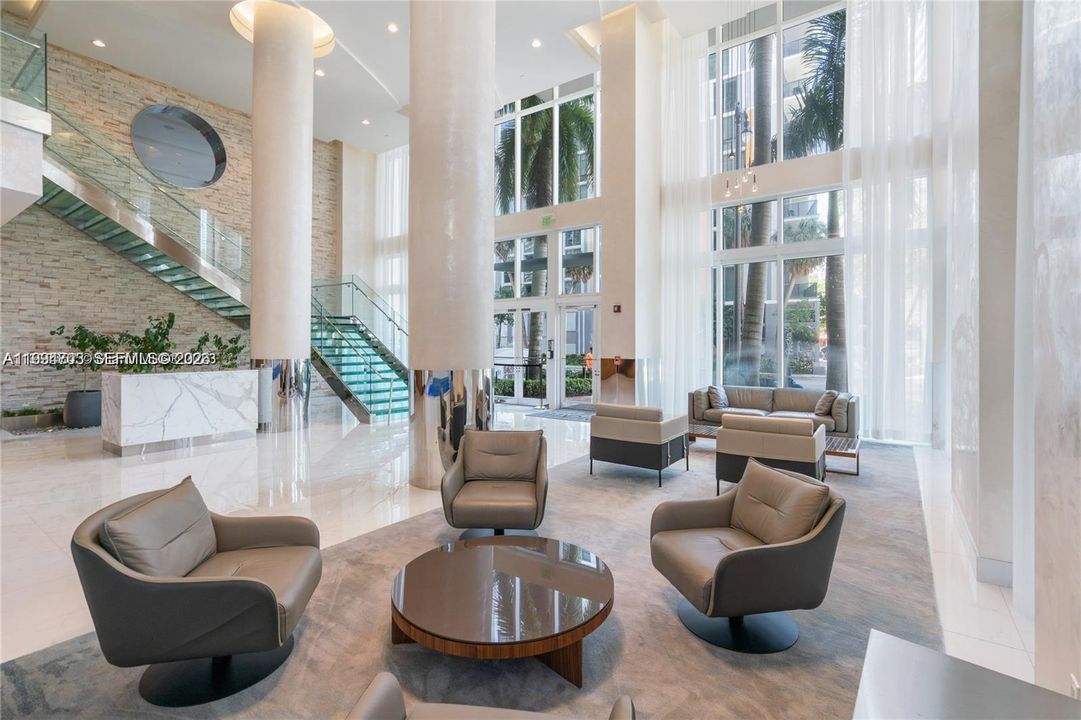 For Sale: $460,000 (1 beds, 1 baths, 1056 Square Feet)