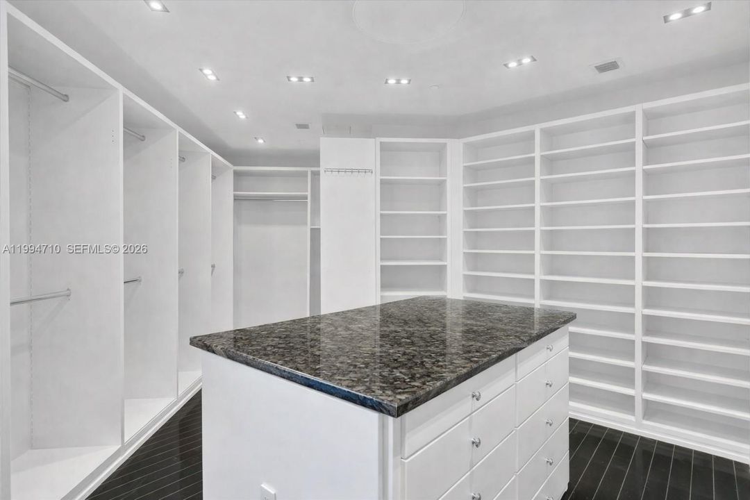 Primary Room Walk-in Closet