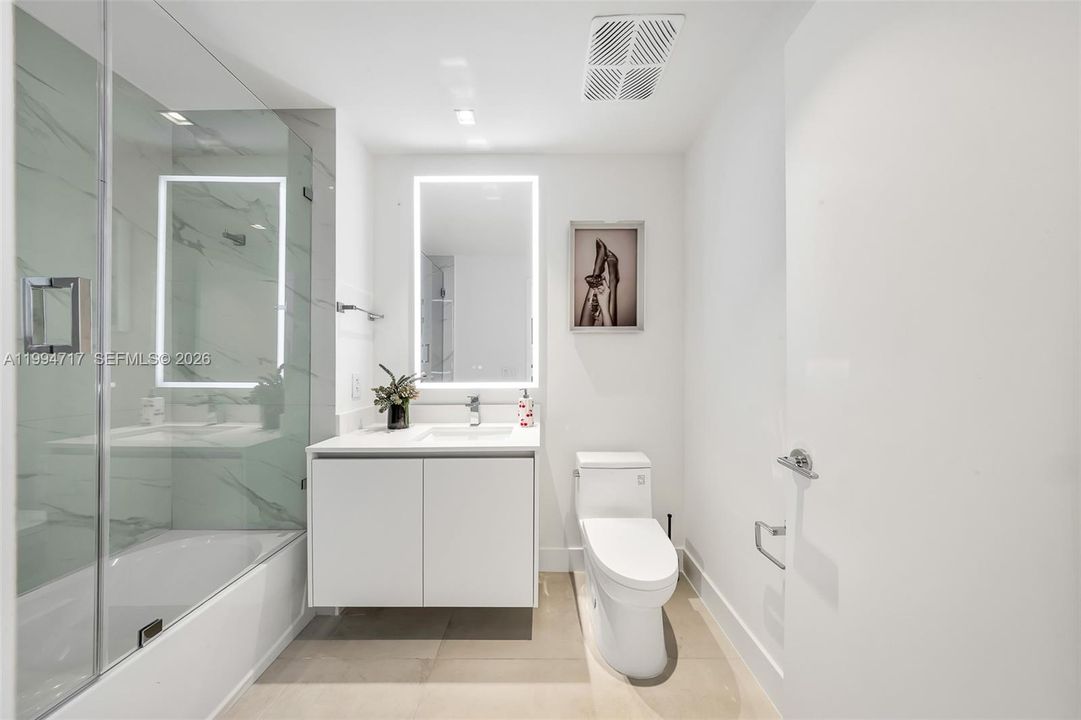 В аренду: $25,000 (4 спален, 5 ванн, 2584 Квадратных фут)