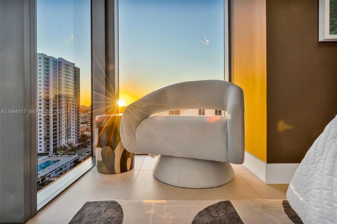 В аренду: $25,000 (4 спален, 5 ванн, 2584 Квадратных фут)