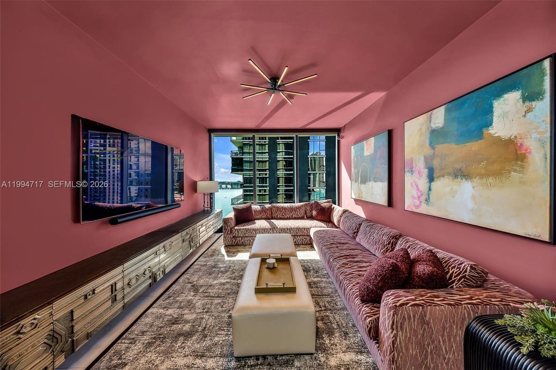 В аренду: $25,000 (4 спален, 5 ванн, 2584 Квадратных фут)