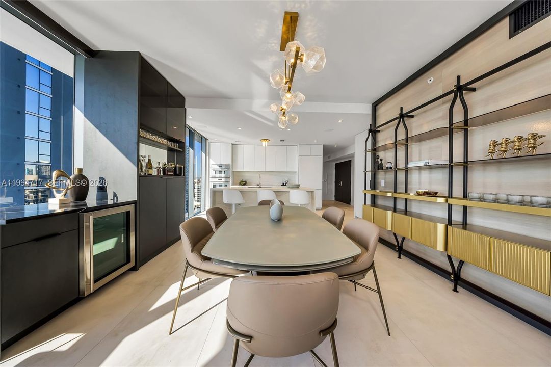 В аренду: $25,000 (4 спален, 5 ванн, 2584 Квадратных фут)