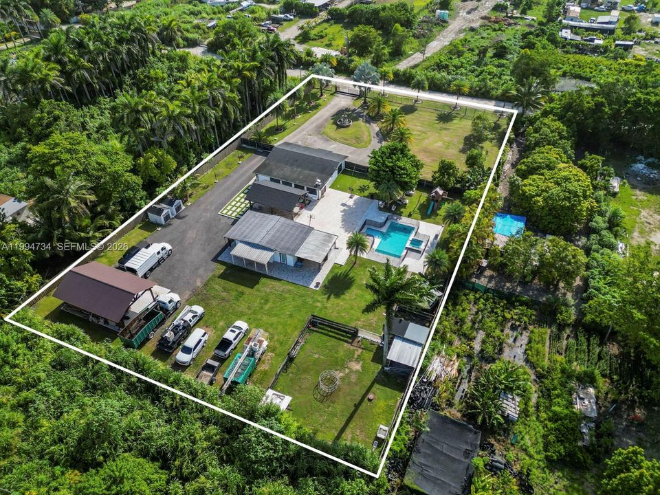 На продажу: $998,500 (6 спален, 3 ванн, 1845 Квадратных фут)