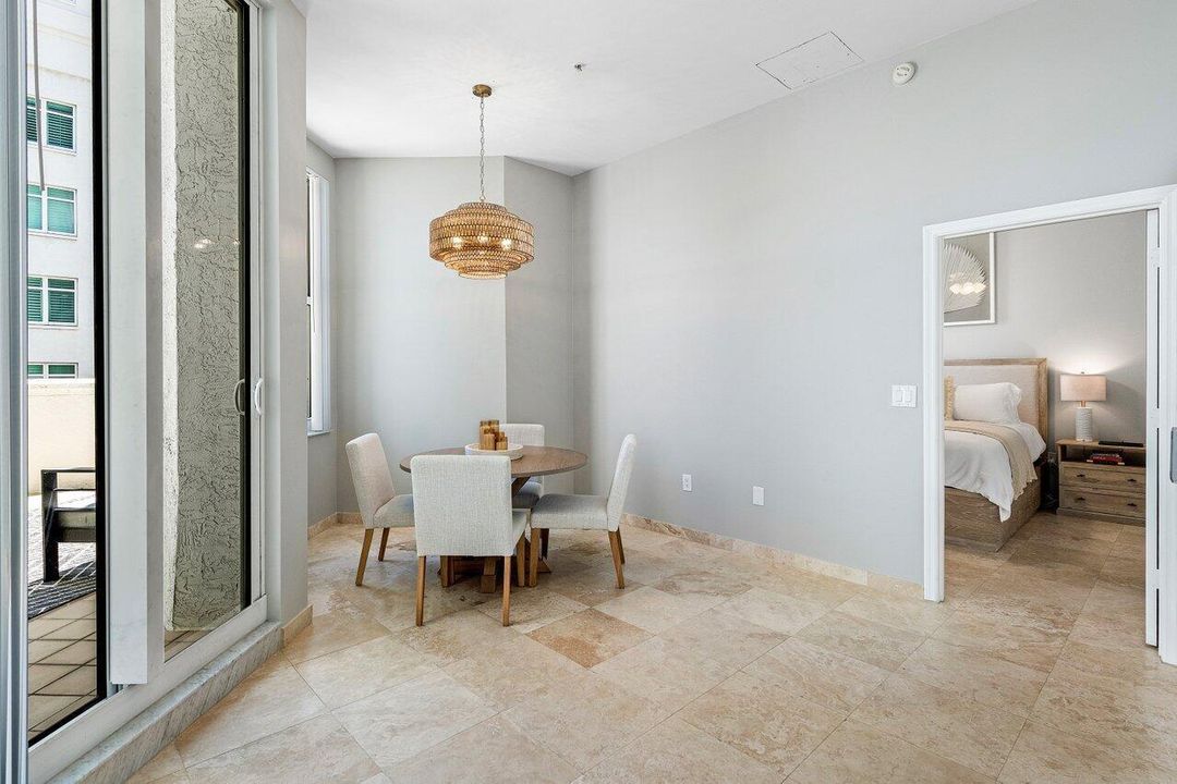 015-255EverniaStreet-306-WestPalmBeach-F