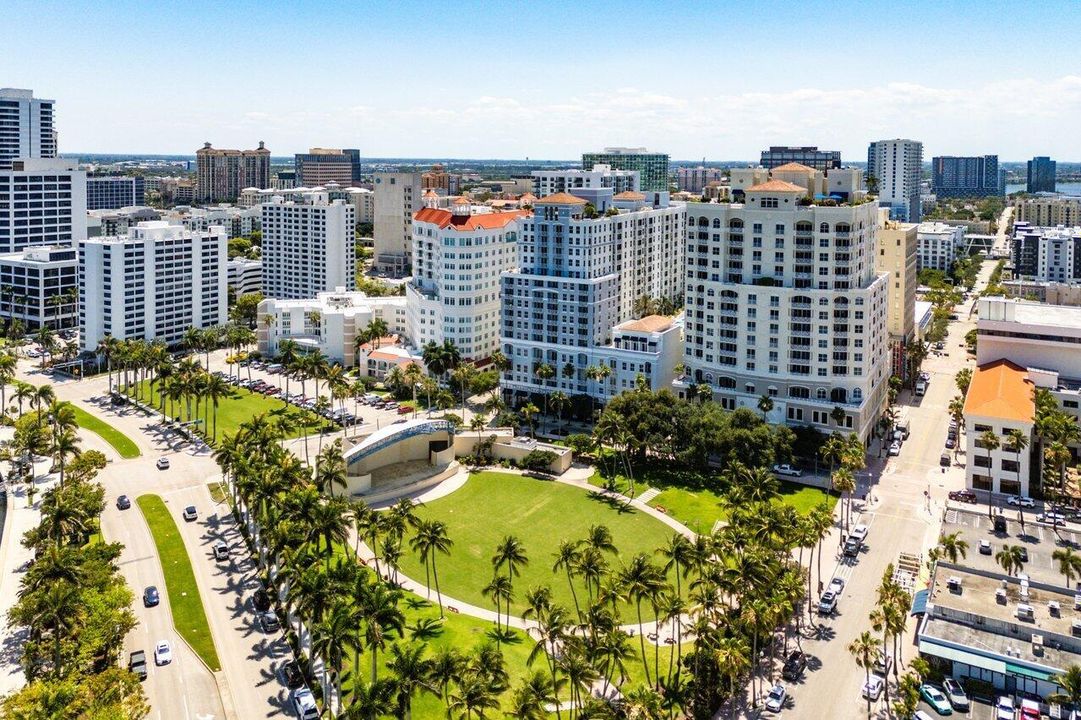 038-255EverniaStreet-306-WestPalmBeach-F