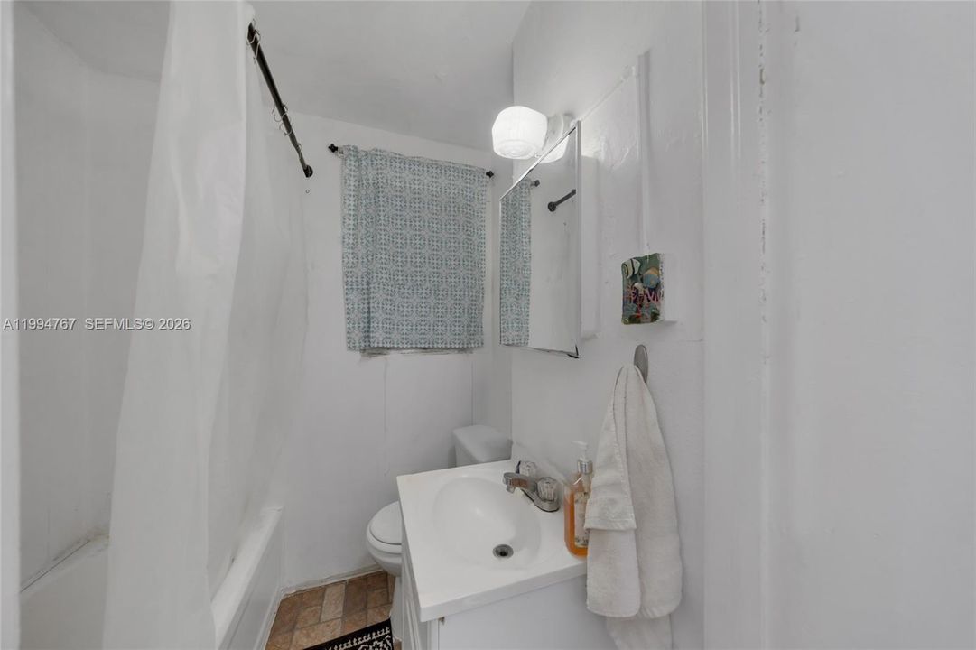 На продажу: $550,000 (0 спален, 0 ванн, 1926 Квадратных фут)