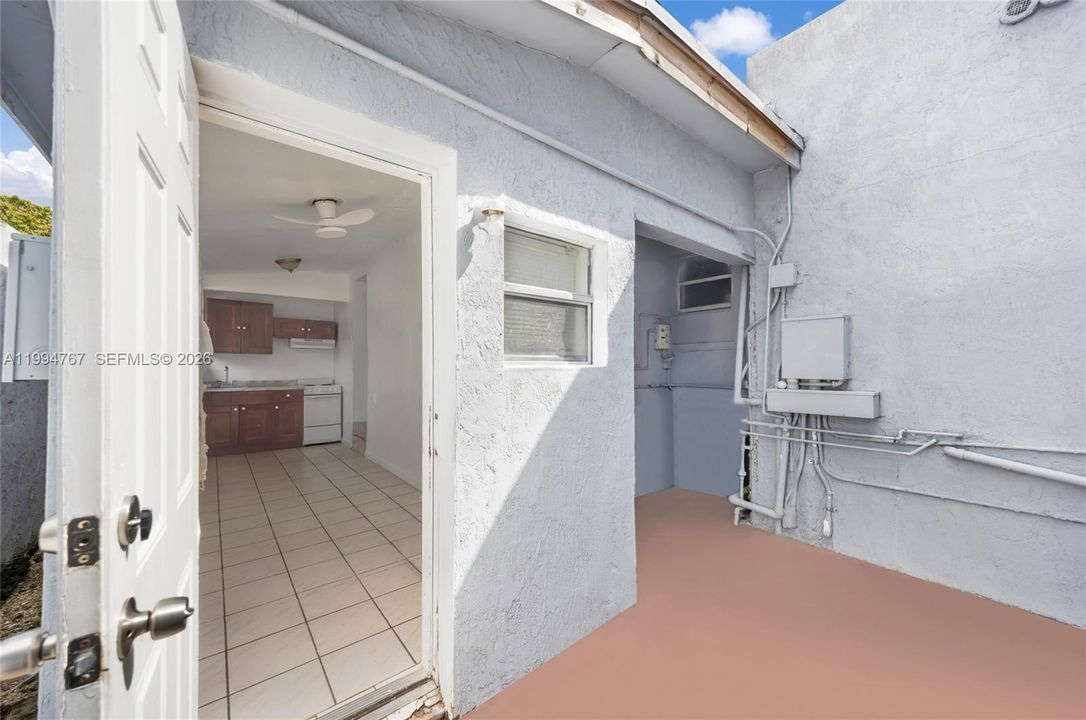 На продажу: $550,000 (0 спален, 0 ванн, 1926 Квадратных фут)