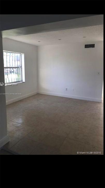 En Venta: $400,000 (3 camas, 2 baños, 995 Pies cuadrados)