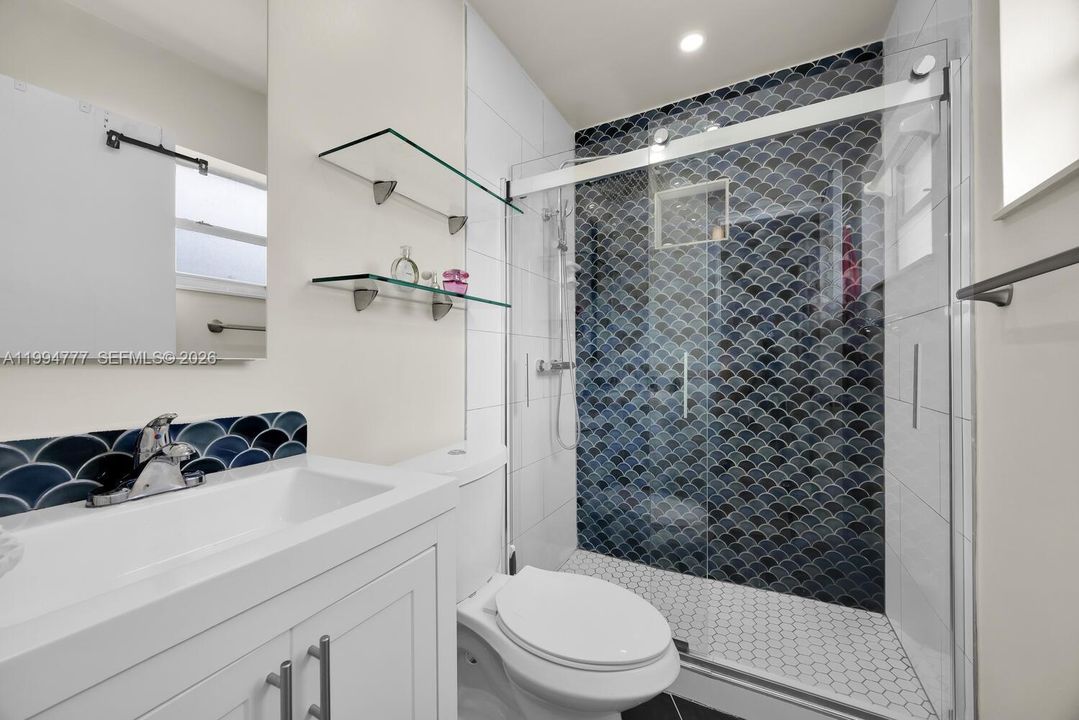 For Rent: $4,300 (3 beds, 2 baths, 1526 Square Feet)