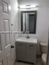En Venta: $295,000 (4 camas, 3 baños, 1423 Pies cuadrados)