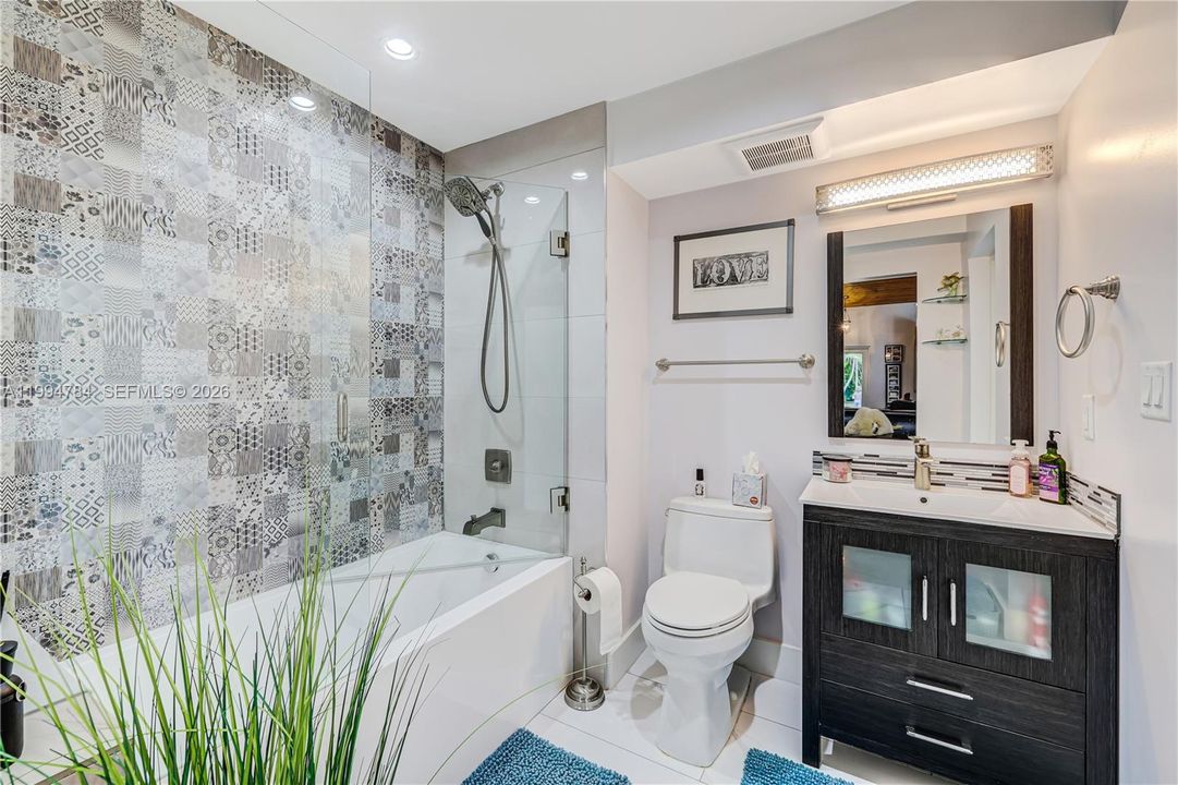 Guest/Pool bathroom main house