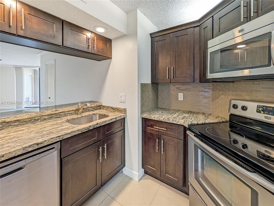 En Venta: $229,500 (2 camas, 2 baños, 950 Pies cuadrados)