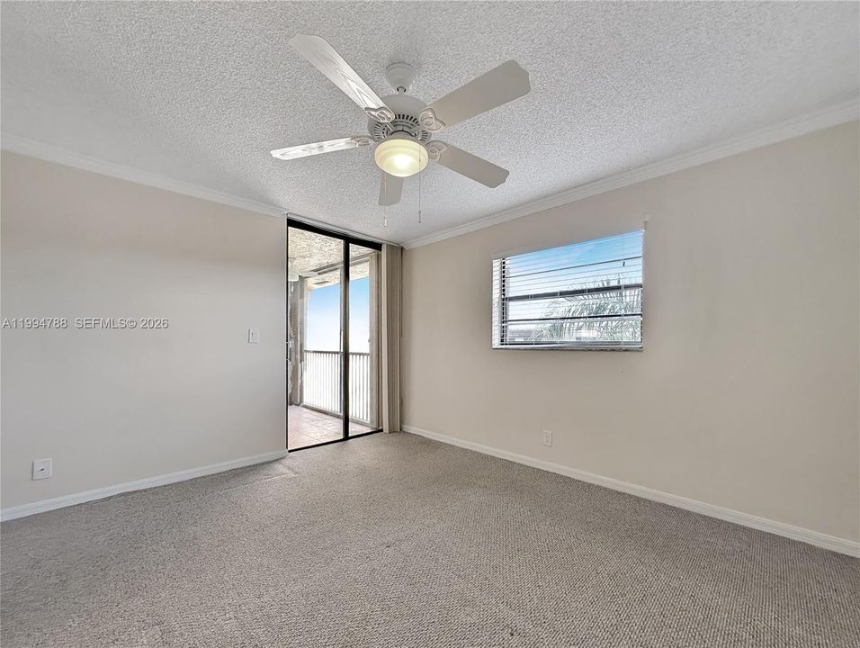 En Venta: $229,500 (2 camas, 2 baños, 950 Pies cuadrados)
