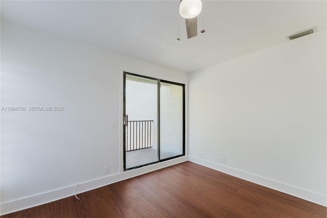 En Venta: $229,900 (2 camas, 2 baños, 1246 Pies cuadrados)
