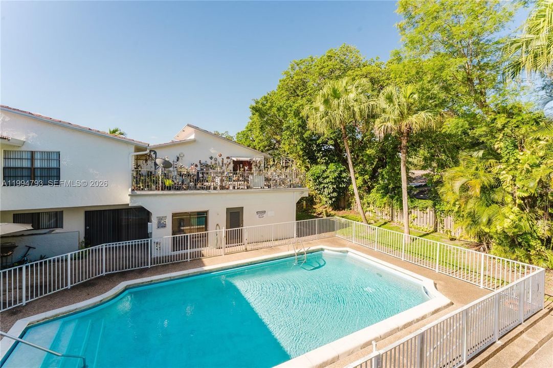 En Venta: $229,900 (2 camas, 2 baños, 1246 Pies cuadrados)