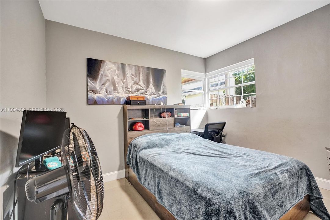 Active With Contract: $1,090,000 (4 beds, 3 baths, 1574 Square Feet)