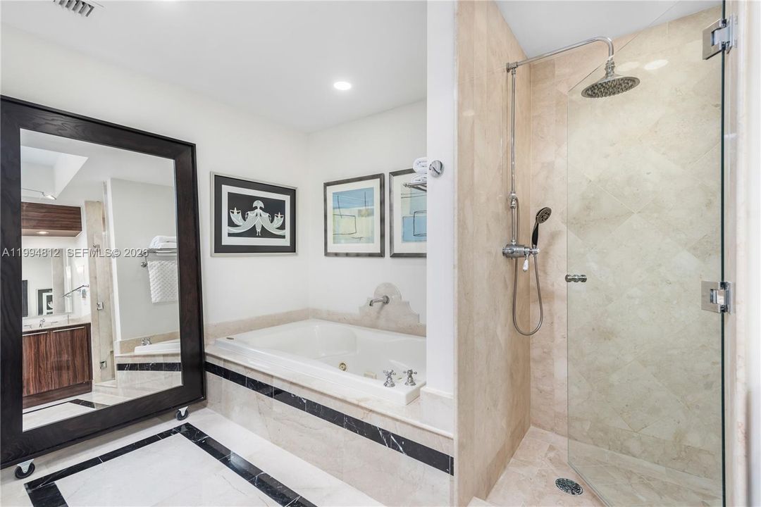 For Rent: $20,000 (3 beds, 3 baths, 2122 Square Feet)