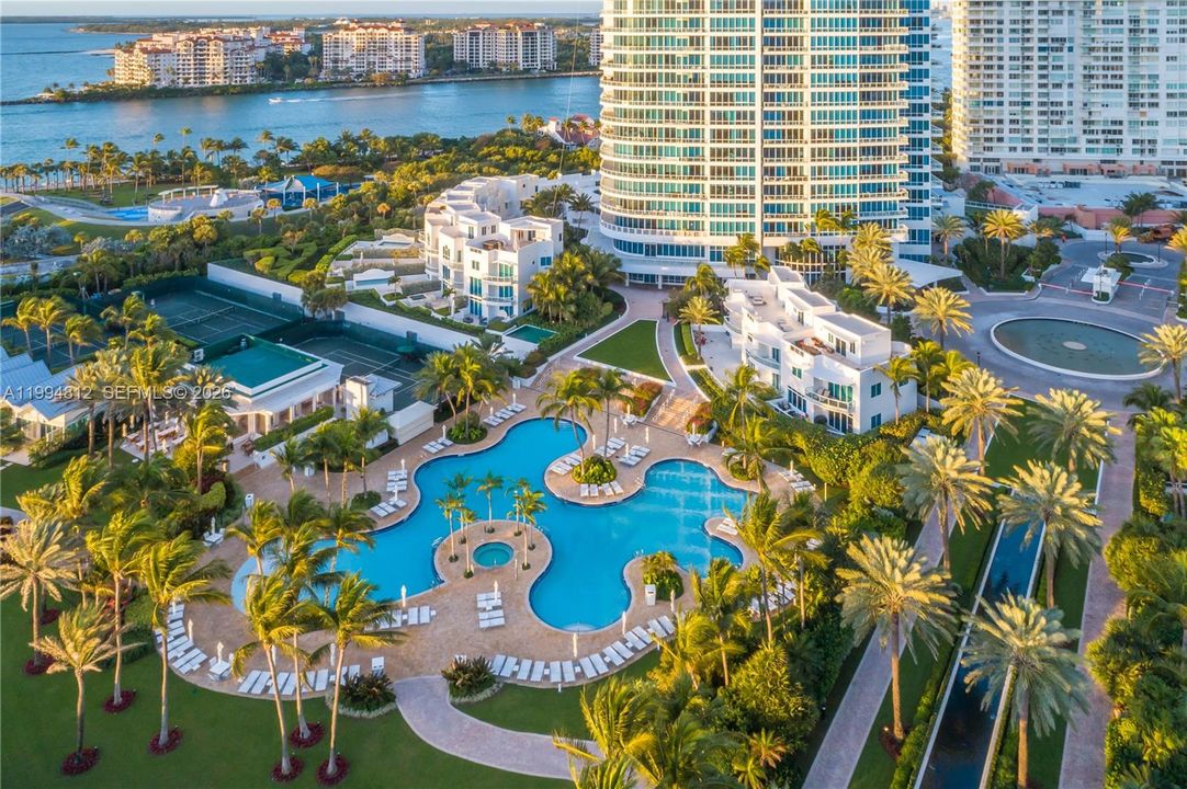 For Rent: $20,000 (3 beds, 3 baths, 2122 Square Feet)