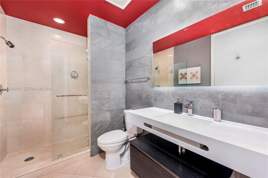 For Rent: $20,000 (3 beds, 3 baths, 2122 Square Feet)