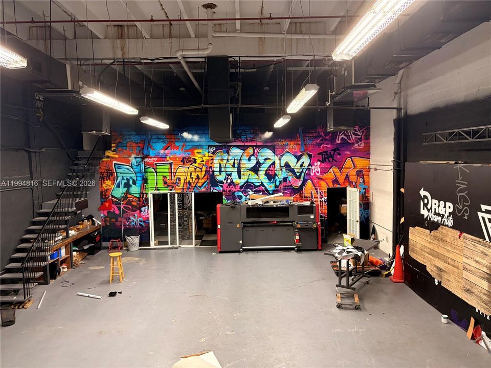 出租: $6,900 (0 贝兹, 0 浴室, 0 平方英尺)